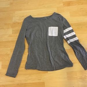 🍂 Striped Sleeve Pocket Tee